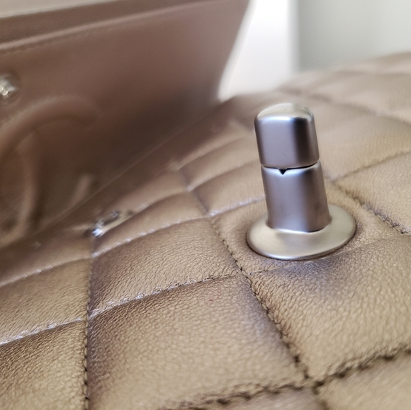 Chanel classic dark gold medium bag - Picture 14 of 16